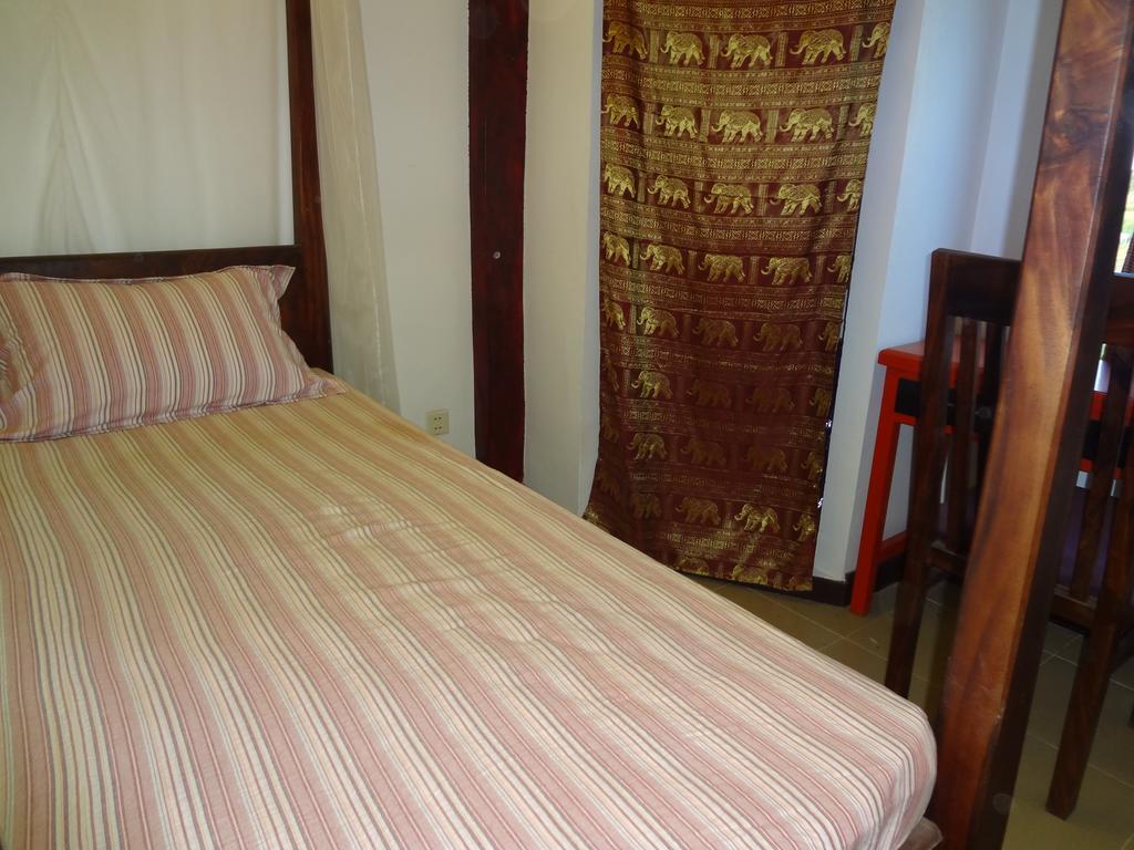 Red House Hotel Koh Dach Bagian luar foto